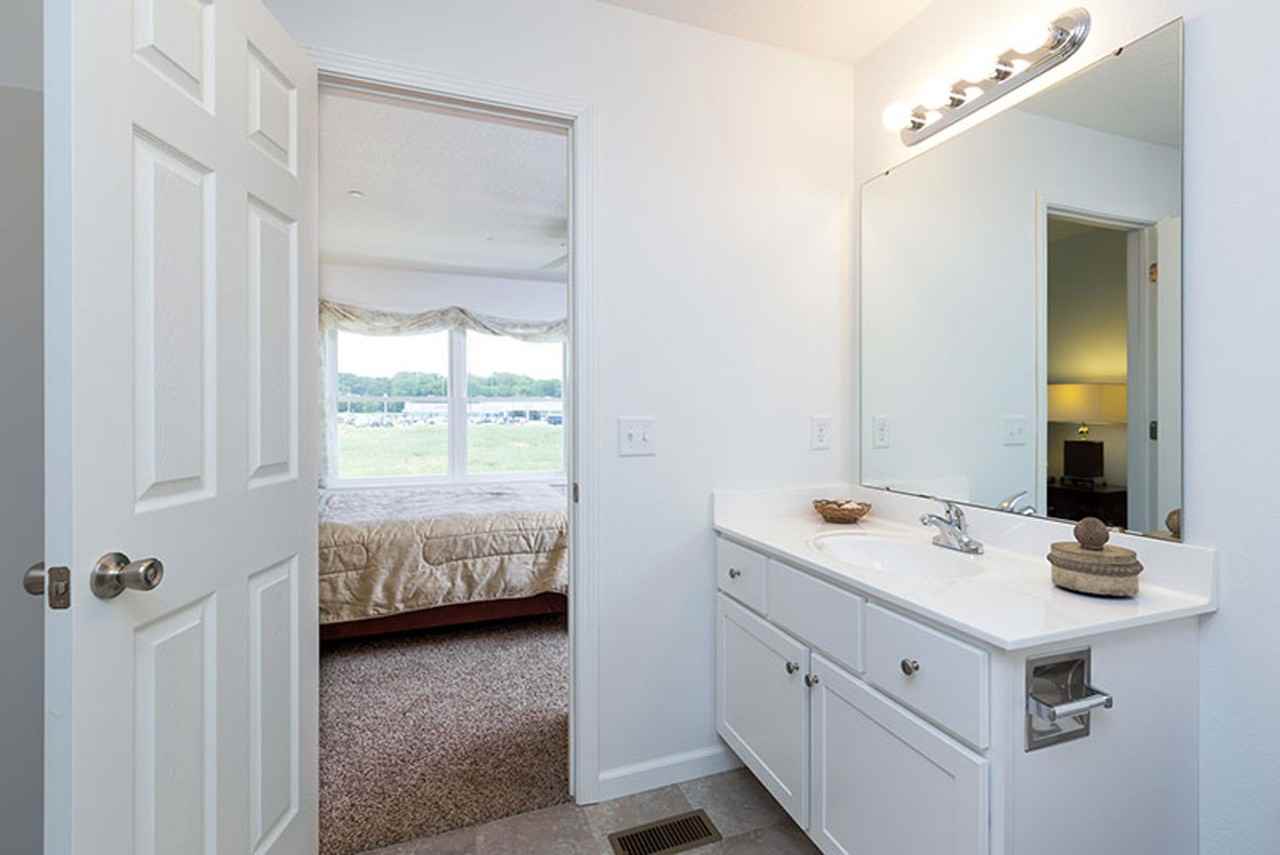 The Landing of Clinton - Photo 7 of 24