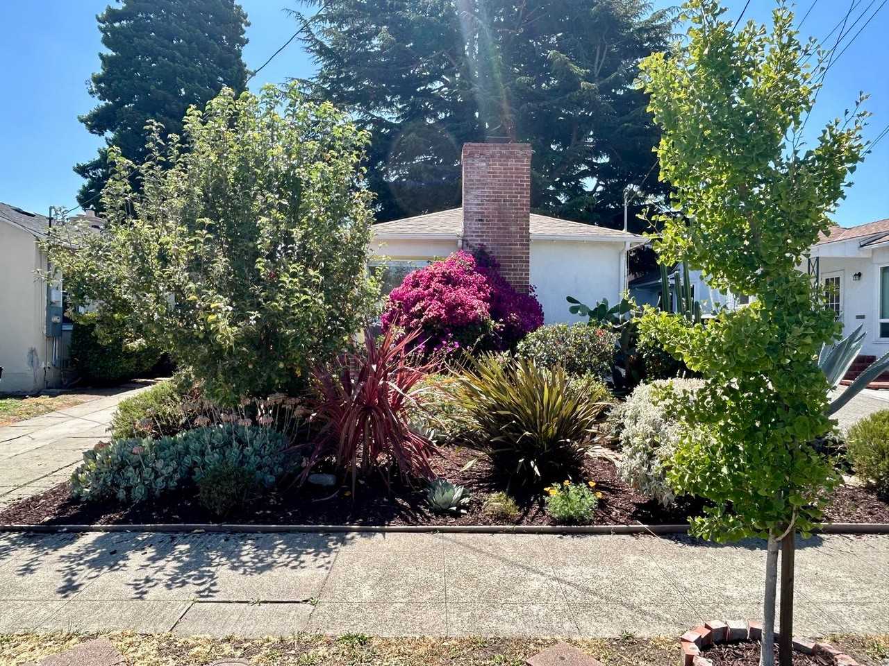 133 Harlan St - Photo 2 of 31