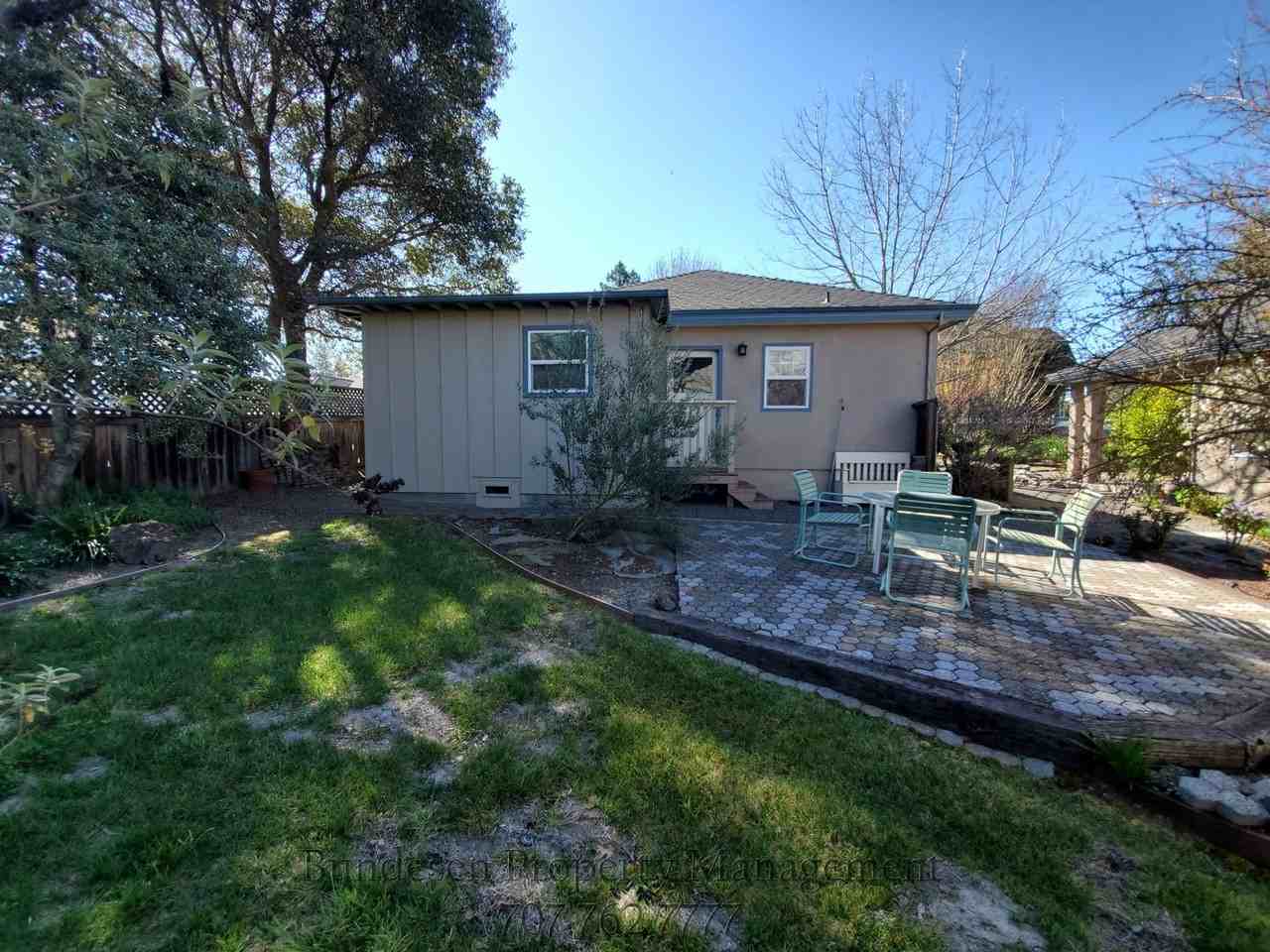 9936 Oak Street - Photo 5 of 6