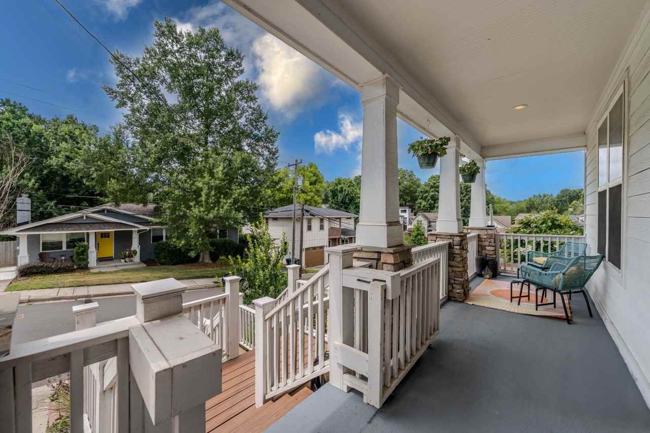 128 Chestnut St - Photo 2 of 24