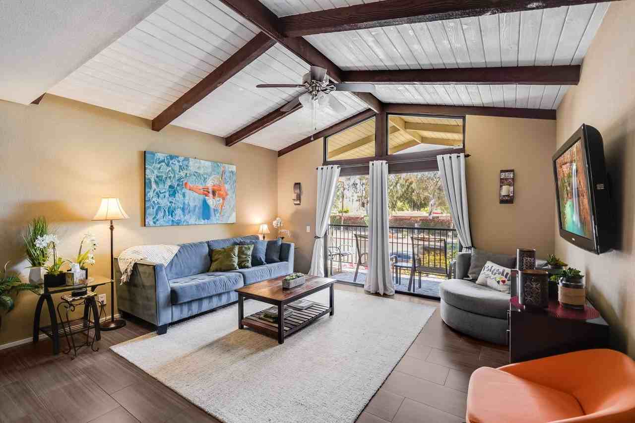 1411 N Sunrise Way - Photo 2 of 42