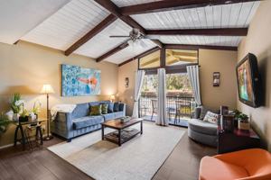 featured image of 1411 N Sunrise Way