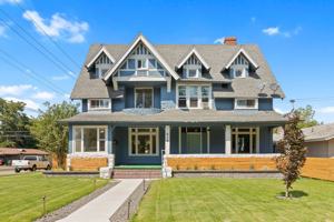 featured image of 828 W Mansfield Ave