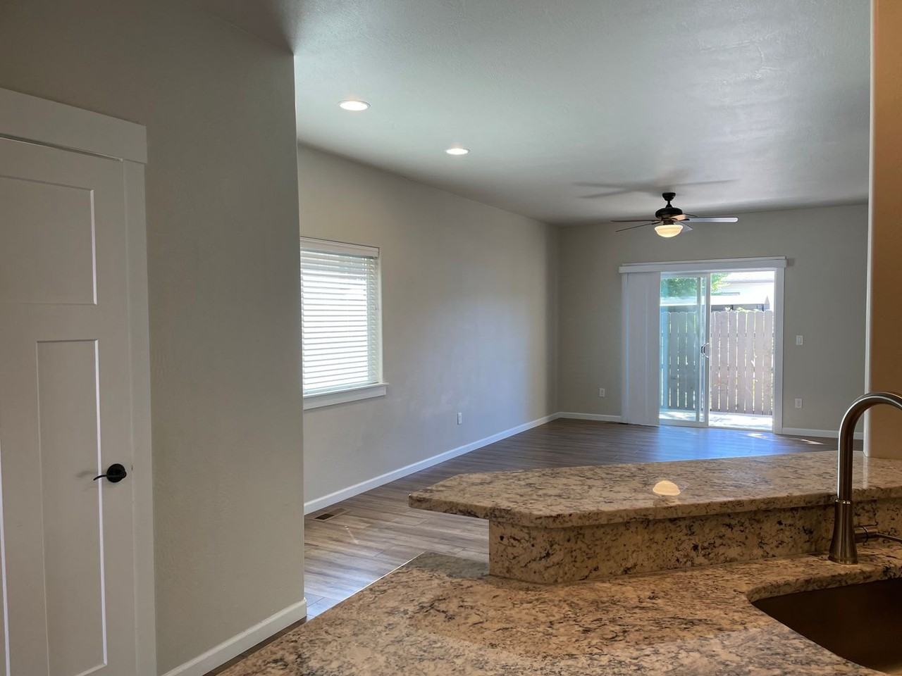 1679 S Columbus Ave - Photo 4 of 30