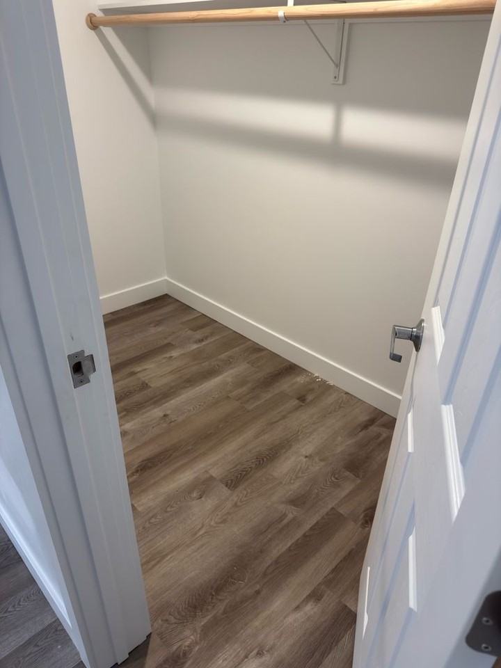 186 N Holly St - Photo 7 of 13