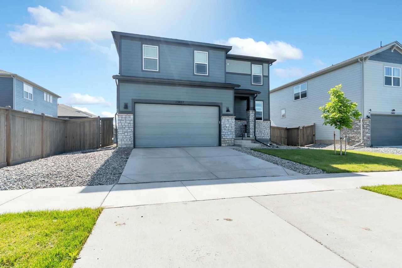 13427 Broad Wing Dr - Photo 2 of 32