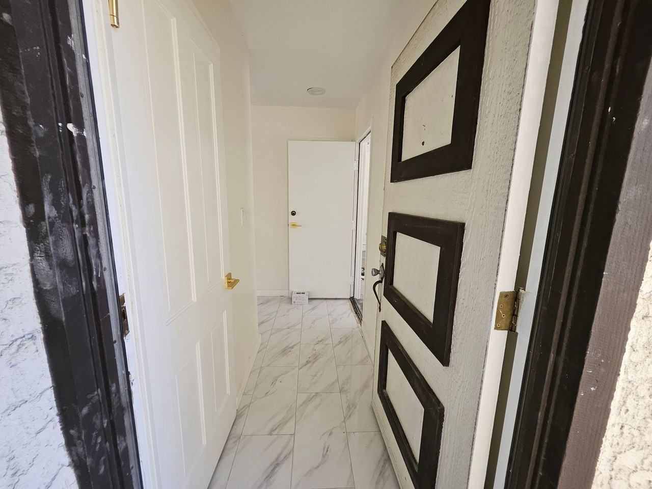 20967 Judah Ln - Photo 2 of 24