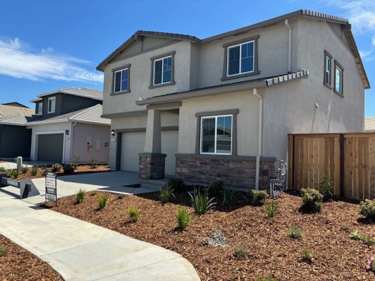 7137 Vail Ranch Rd - Photo 3 of 31