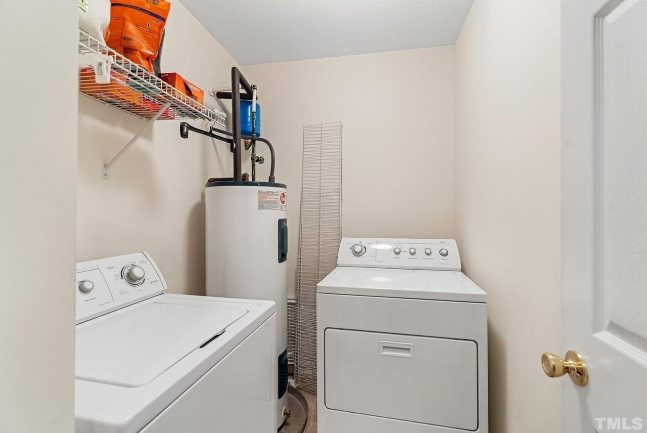 2601 Ivory Run Way - Photo 3 of 15