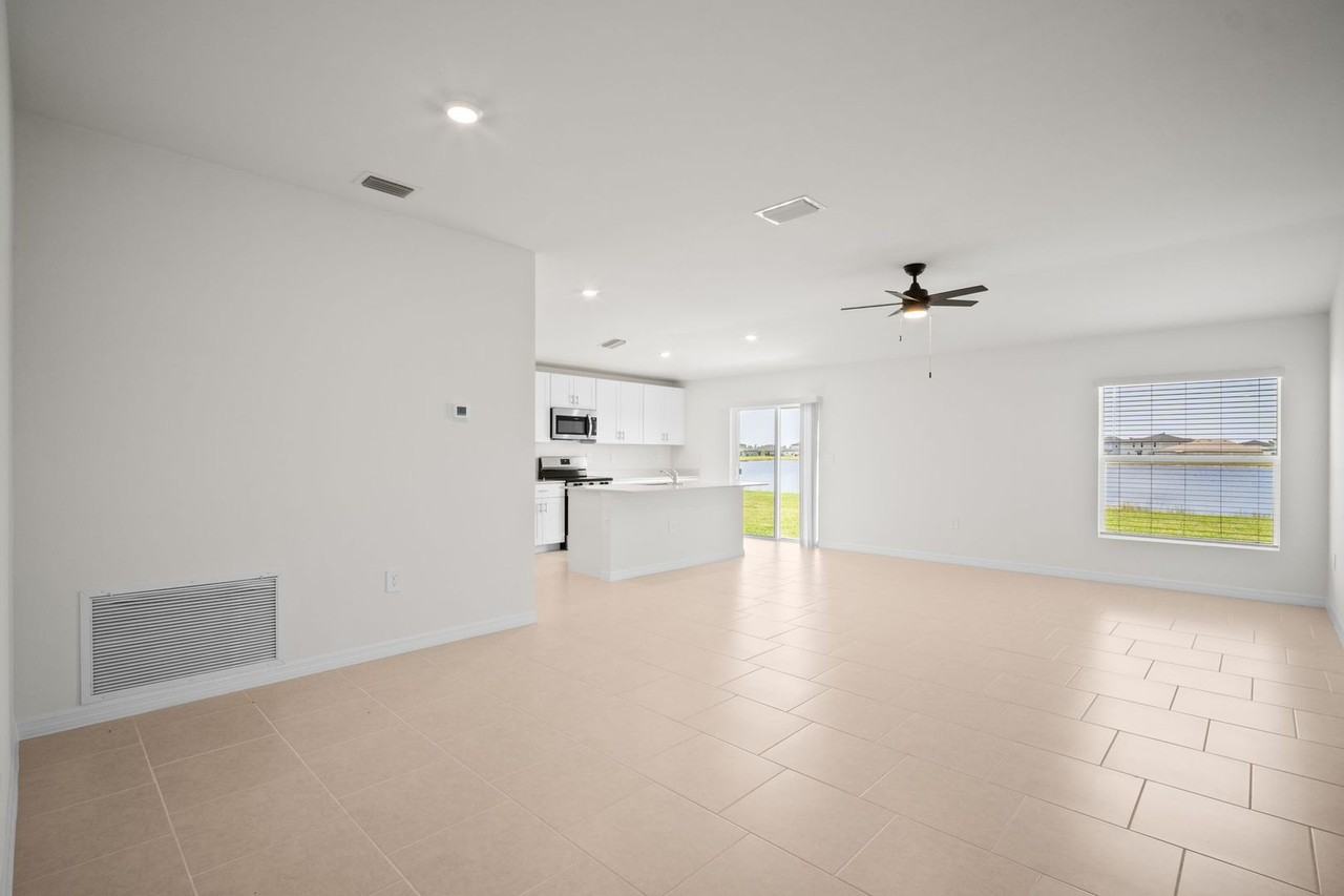 17633 Paradiso Way - Photo 6 of 32