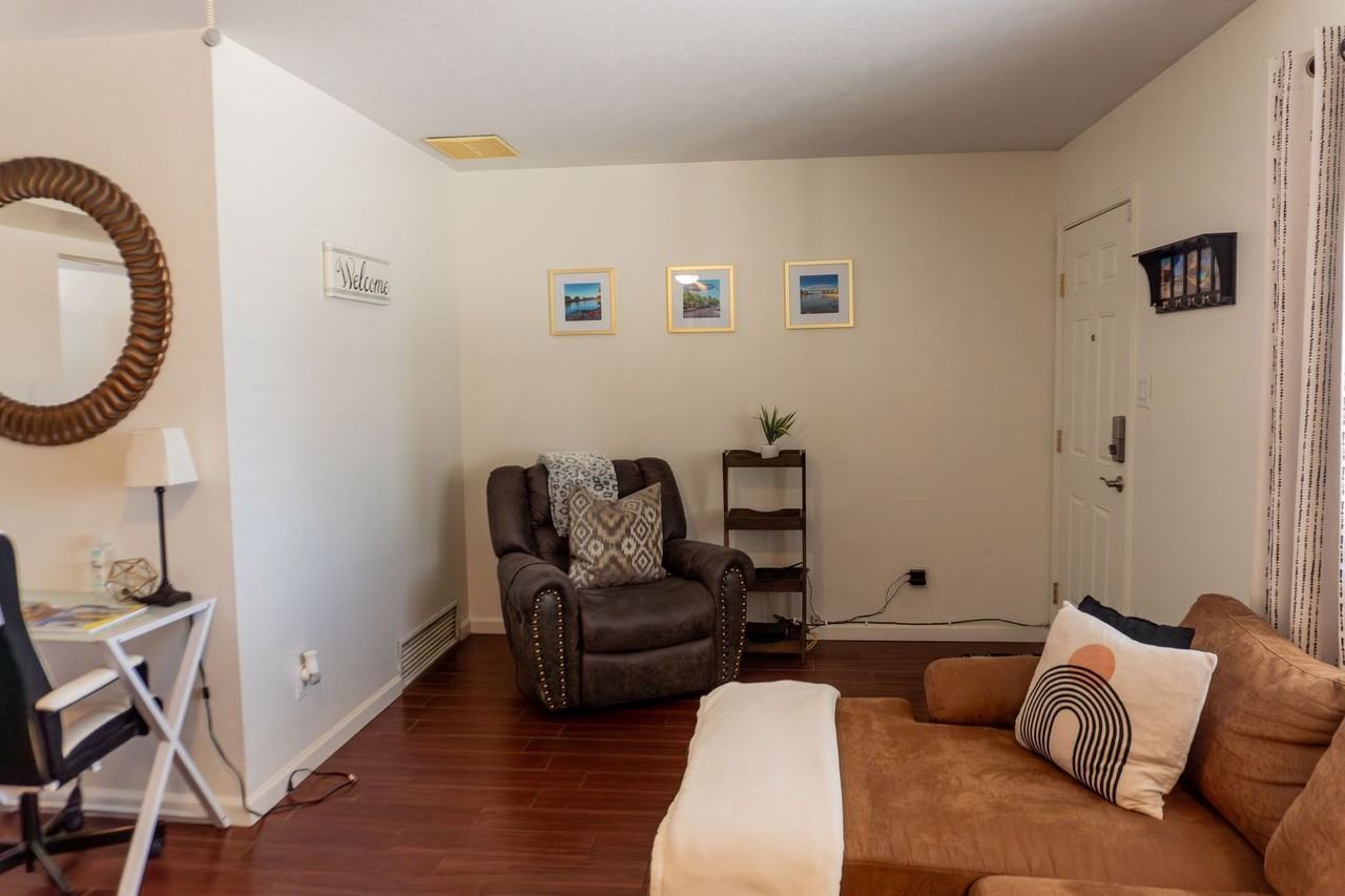 379 E Hacienda Dr - Photo 3 of 21