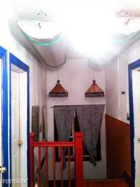 373 Morris St - Photo 3 of 19