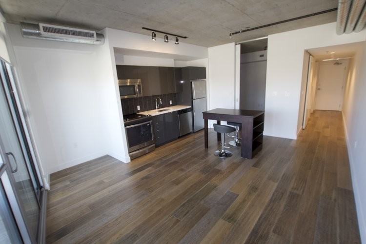 1065 Barrington St - Photo 3 of 17