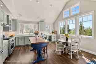 148 Gateway Rd - Photo 1 of 1