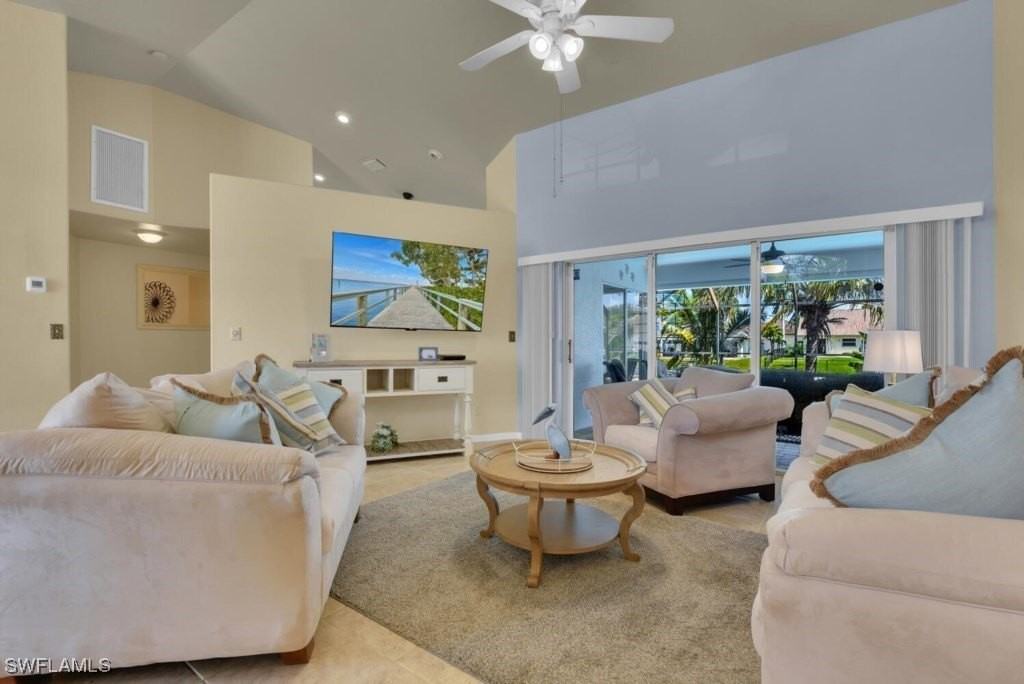 317 Sw 15th Ter - Photo 5 of 22