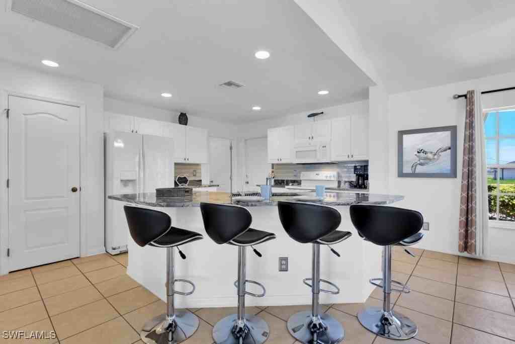 3817 Nw 36th Ave - Photo 5 of 24