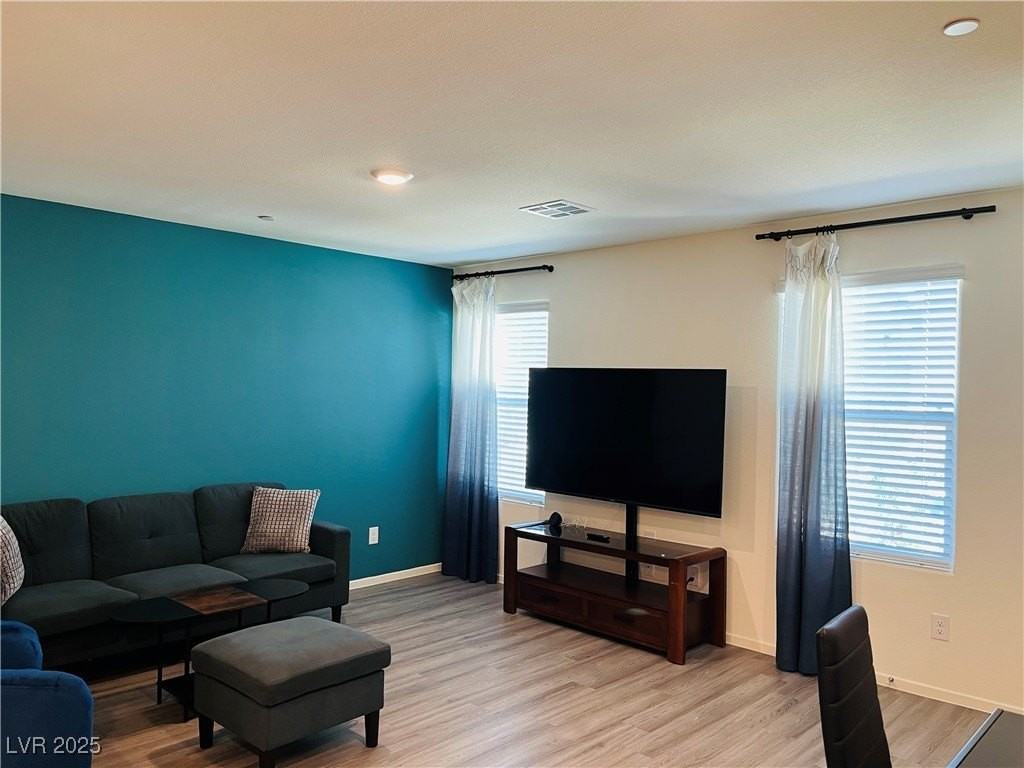 4862 Orchid Ridge Ave - Photo 6 of 48