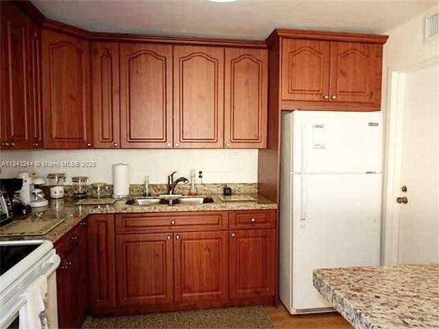 2101 S Ocean Dr #1506 - Photo 7 of 24