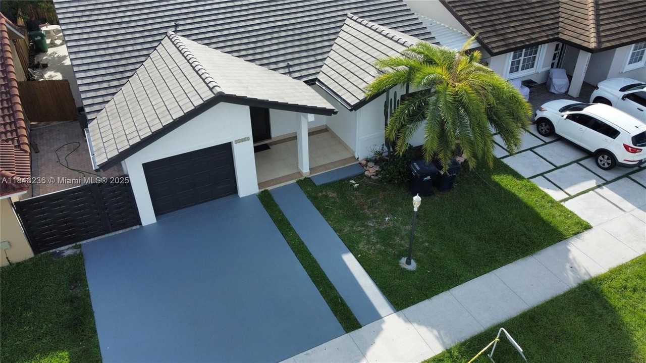 15882 Sw 138th Ct #REAR - Photo 4 of 11