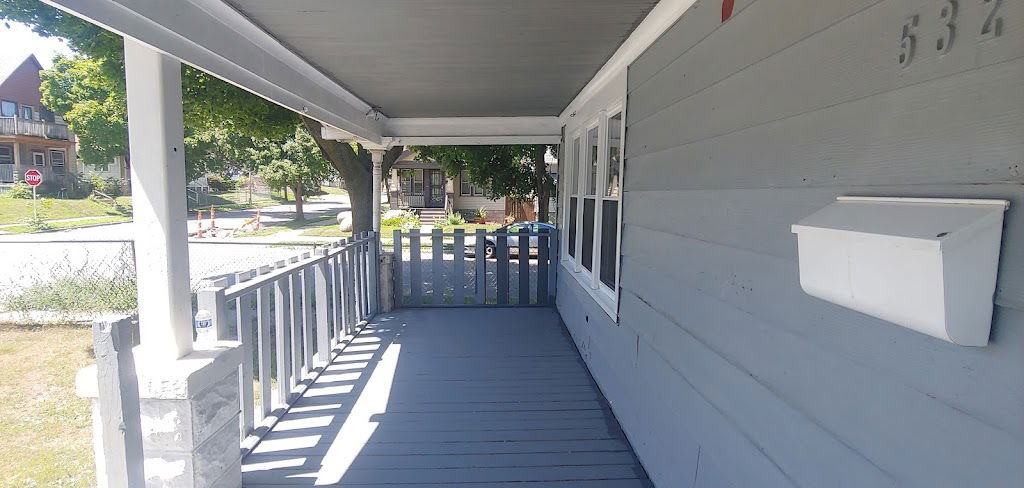 1532 W Concordia Ave - Photo 2 of 8