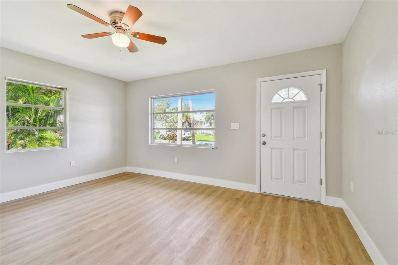 951 Lantana Ave - Photo 4 of 47