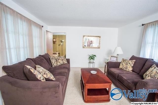 4607 Rutledge Dr Nw - Photo 3 of 22