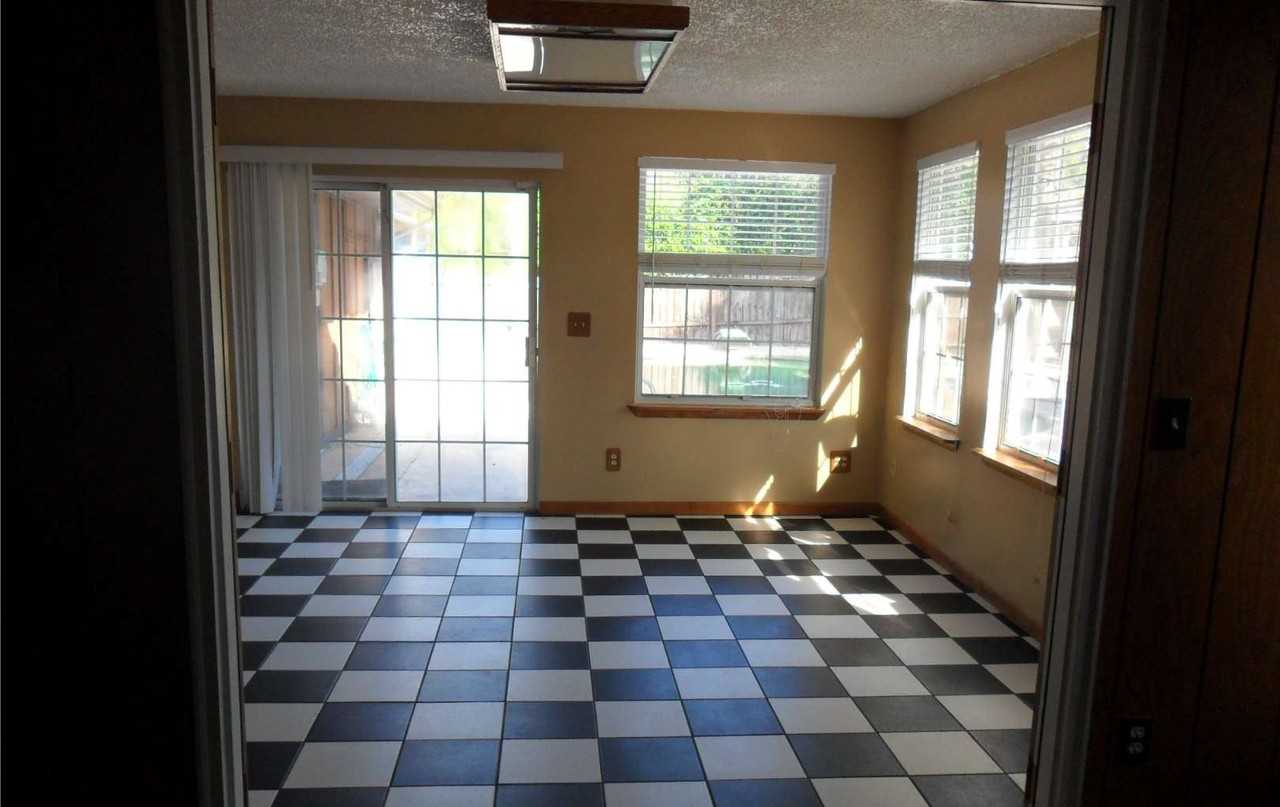 1161 Sw Lake Montgomery Ave - Photo 5 of 23