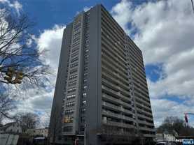 285 Aycrigg Ave Apt 12g - Photo 1 of 1