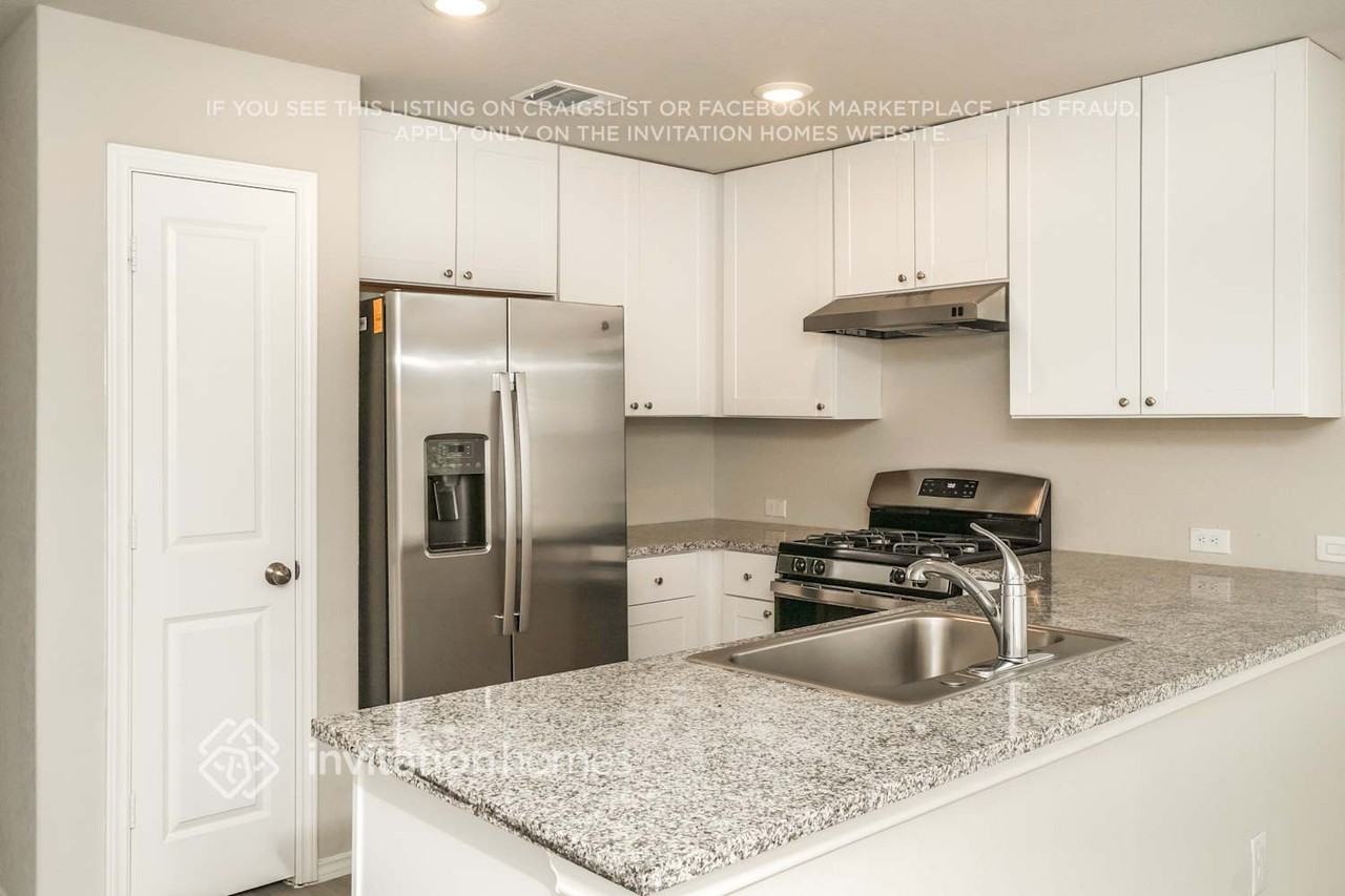 13719 Bucket Way - Photo 7 of 20