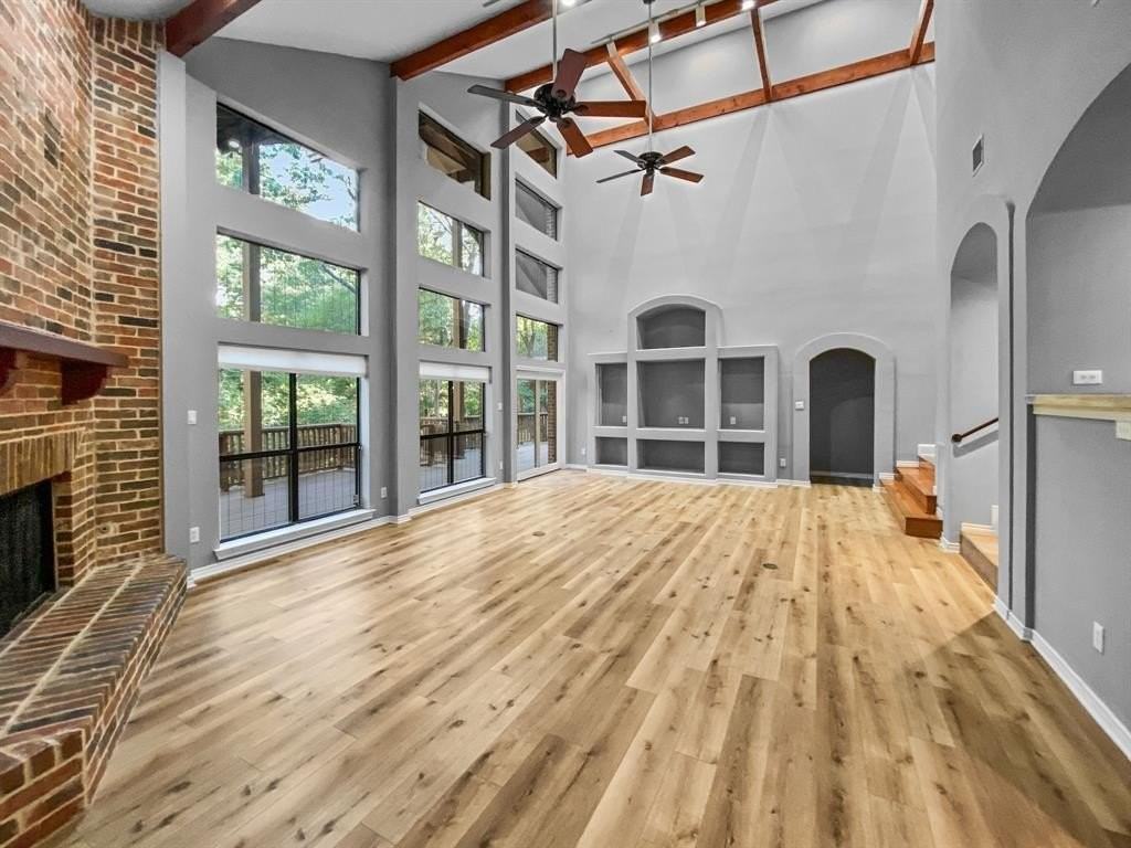 1314 Creekwood Drive - Photo 3 of 28