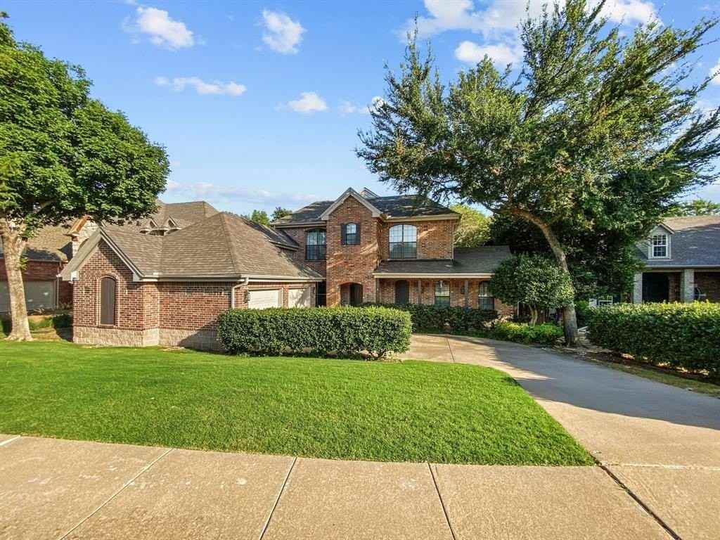 1314 Creekwood Drive - Photo 4 of 28