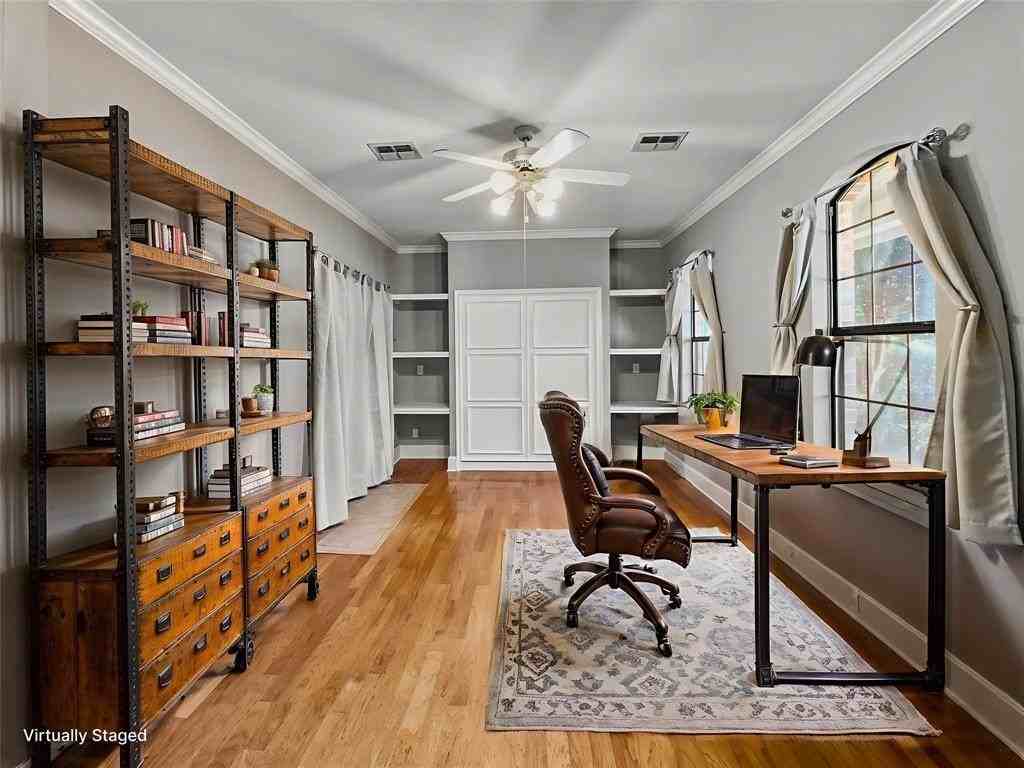 1314 Creekwood Drive - Photo 7 of 28