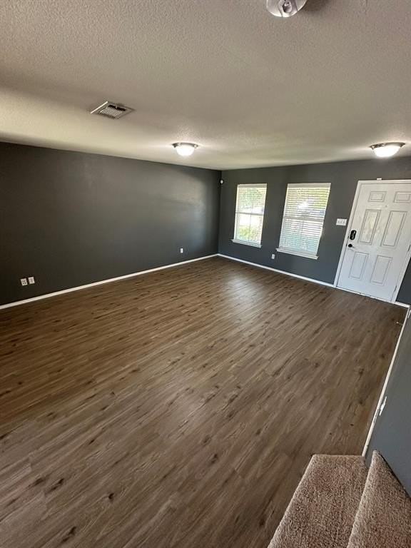 2038 Stagecoach Trl - Photo 6 of 40