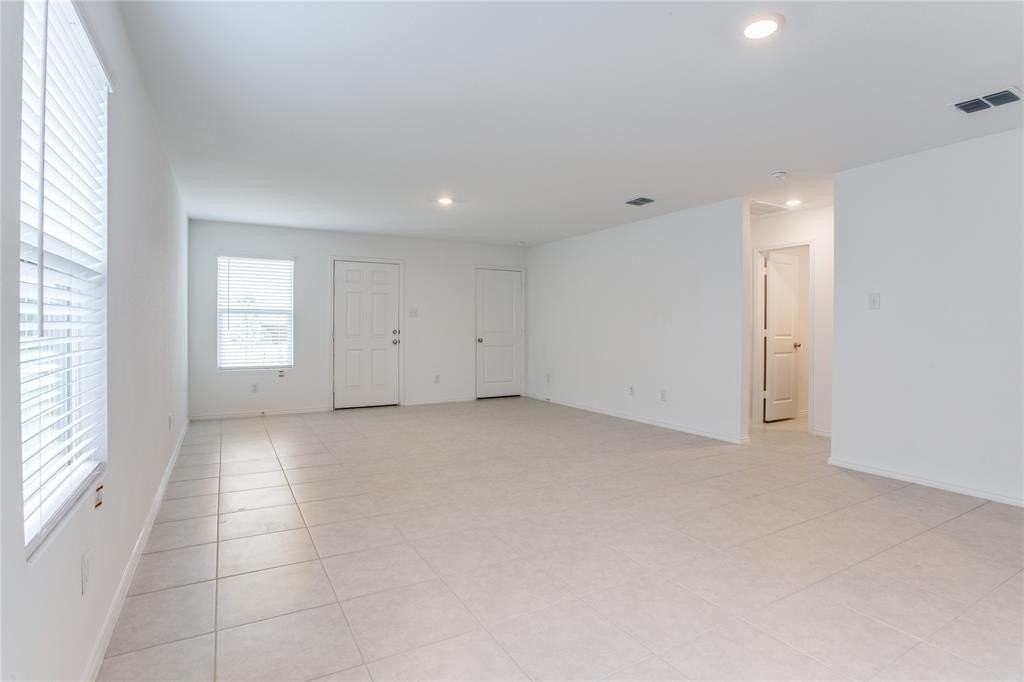 5625 Rockrose Ln - Photo 4 of 25