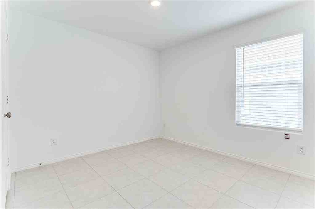 5625 Rockrose Ln - Photo 6 of 25