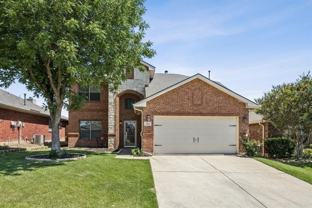 724 Kentucky Derby Ln - Photo 1 of 1