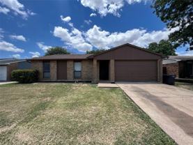 5809 Deerfoot Trl - Photo 1 of 1
