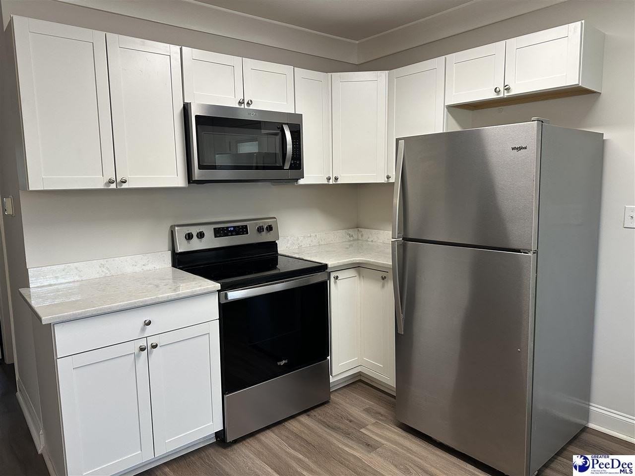 712 Cherokee Road - Photo 4 of 10