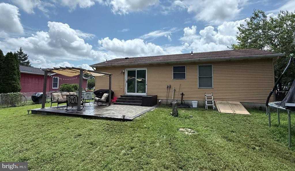 1364 Aino Ln - Photo 2 of 14