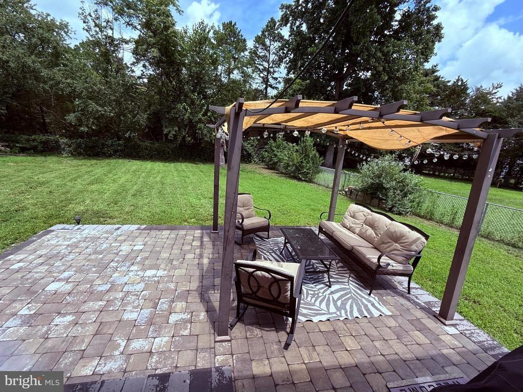 1364 Aino Ln - Photo 3 of 14