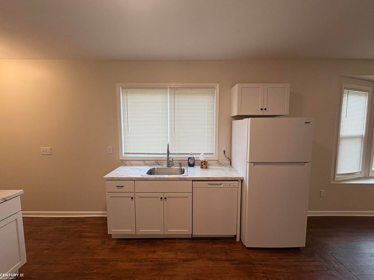 3202 Concord St - Photo 5 of 15