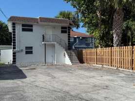 302 N Tamarind Ave #923-1 - Photo 1 of 1