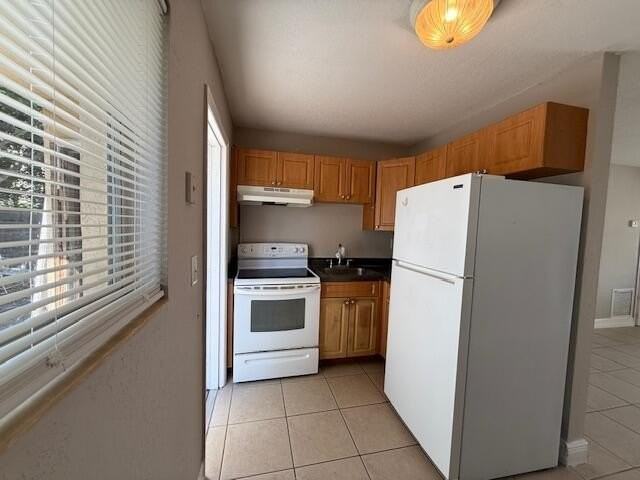 400 Metcalf Ct #401 - Photo 3 of 20