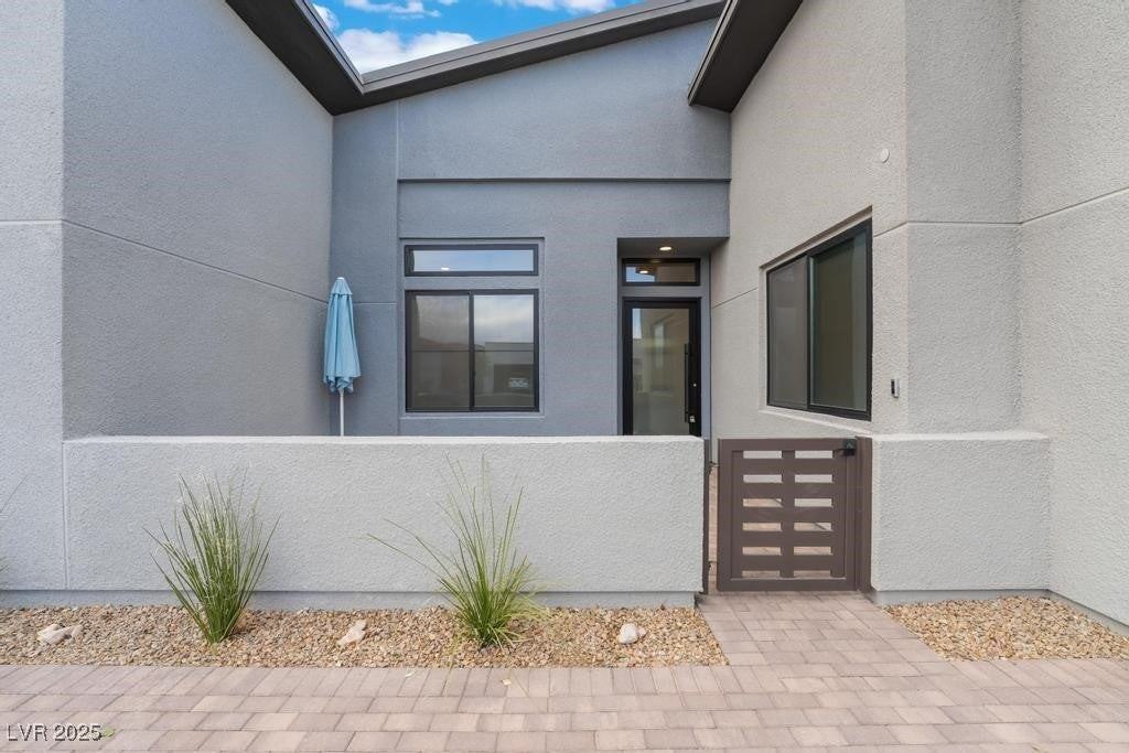 477 Highview Ridge Avenue - Photo 3 of 48