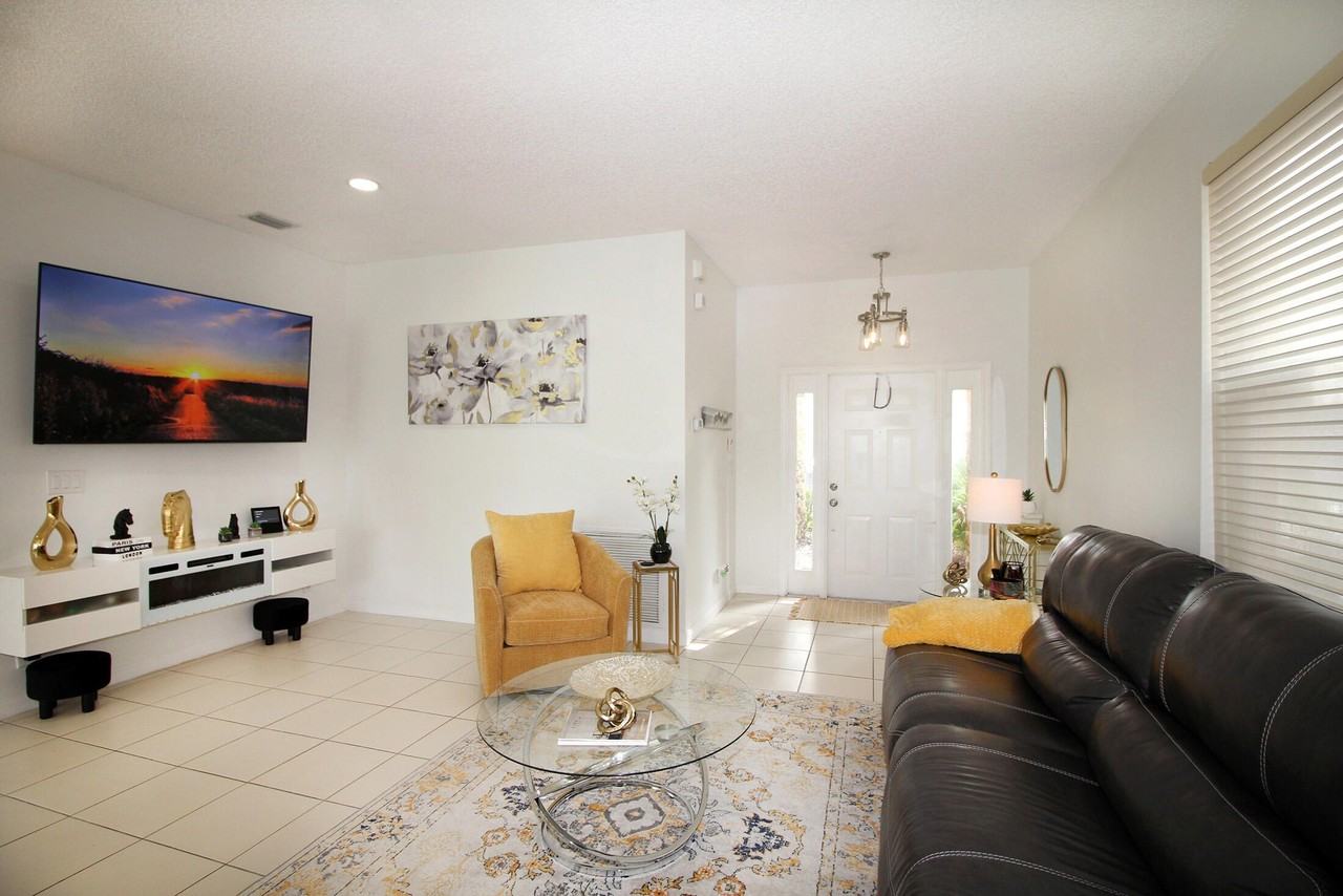 5809 Raceway Rd - Photo 3 of 13