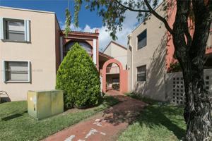 featured image of 10241 Nw 9th Street Cir #109-5