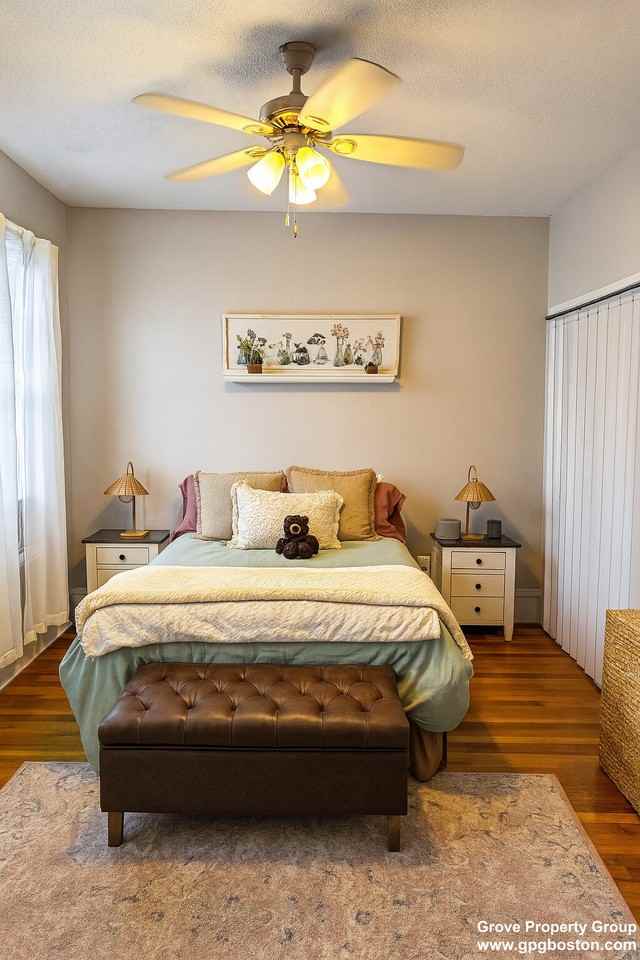 742 E 6th St #1 - Photo 5 of 24