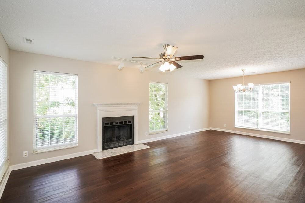3505 Glenfalls Dr - Photo 4 of 17