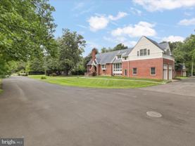8000 N Park St - Photo 1 of 1