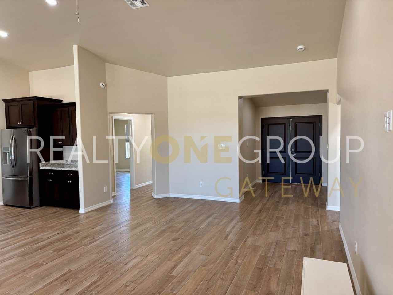 13336 S 50th Dr - Photo 7 of 36